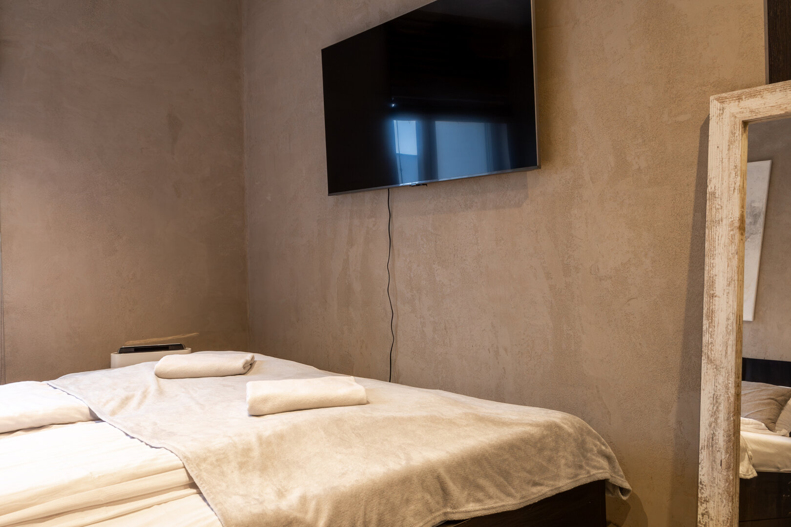 LUA Apartments Sp. z o.o. - 3