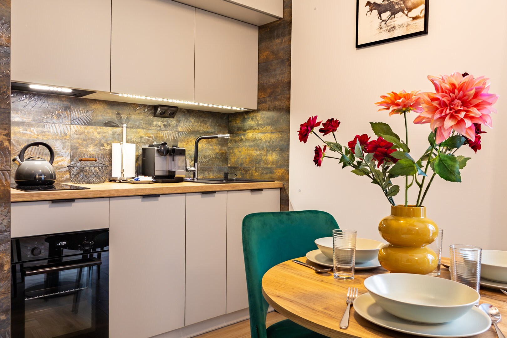 LUA Apartments Sp. z o.o. - 6