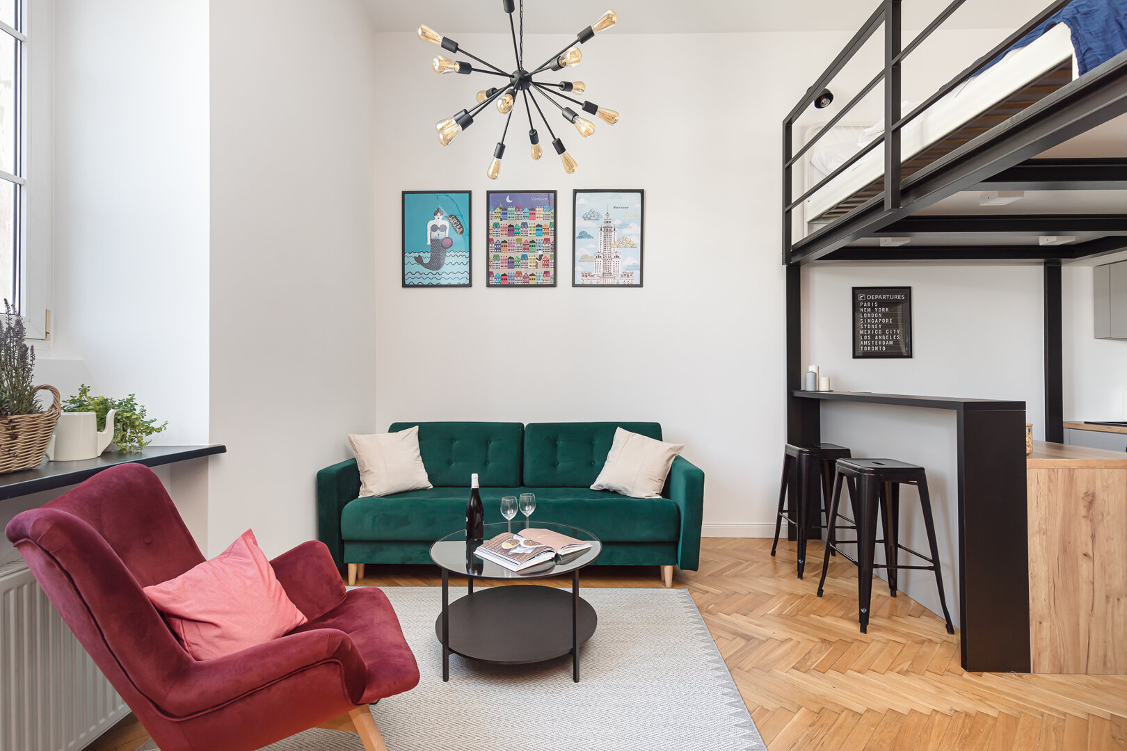 Loft-Style Studio with Entresol near Metro Loft-Style Studio with Entresol near Metro