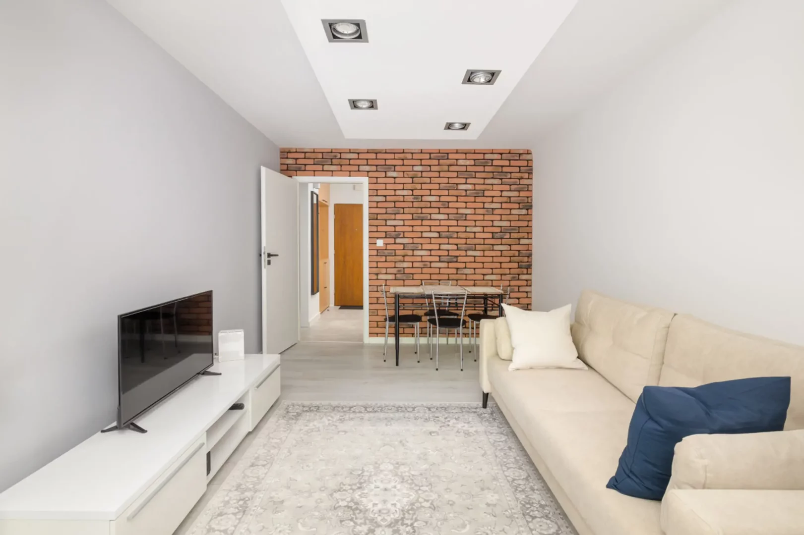 Modern Apartment in Warsaw City Center Modern Apartment in Warsaw City Center
