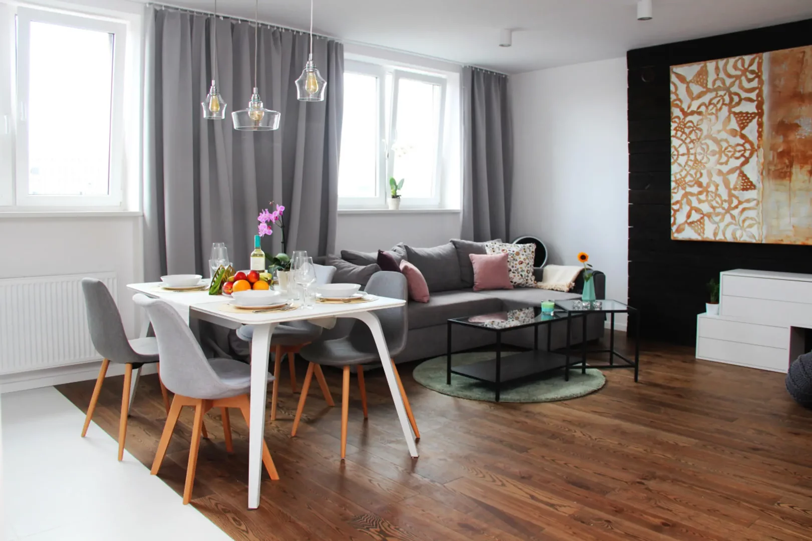 Modern Apartment in the Heart of Warsaw Modern Apartment in the Heart of Warsaw